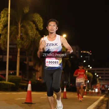 Runner Photo 1761344