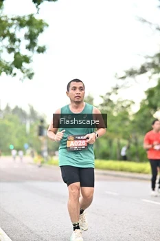 Runner Photo 1761347