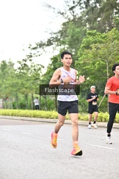 Runner Photo 1761388