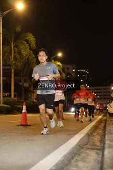 Runner Photo 1761412