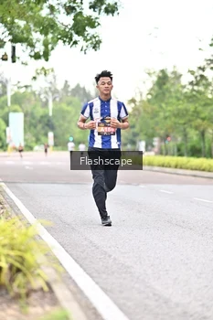 Runner Photo 1761433