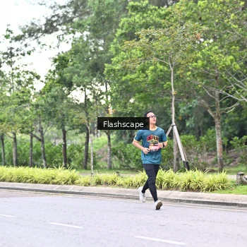 Runner Photo 1761600