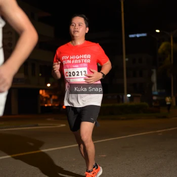 Runner Photo 1761883