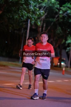 Runner Photo 1762560