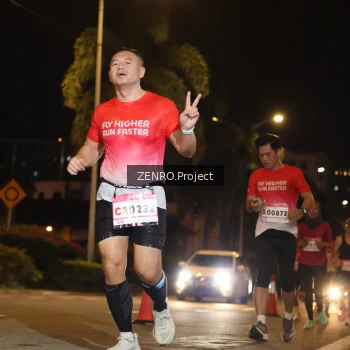 Runner Photo 1763298