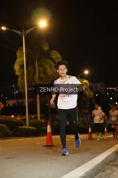 Runner Photo 1764065