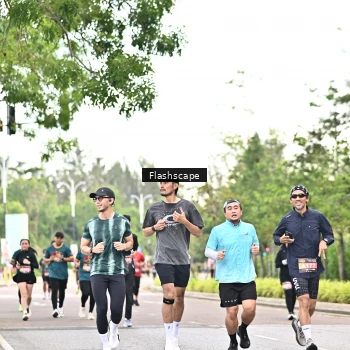 Runner Photo 1764751