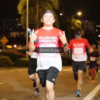 Runner Photo 1764780