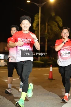 Runner Photo 1764883