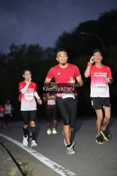 Runner Photo 1765372