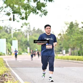Runner Photo 1765544