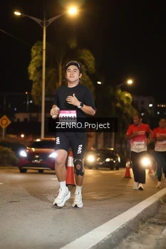 Runner Photo 1765626