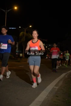 Runner Photo 1765651