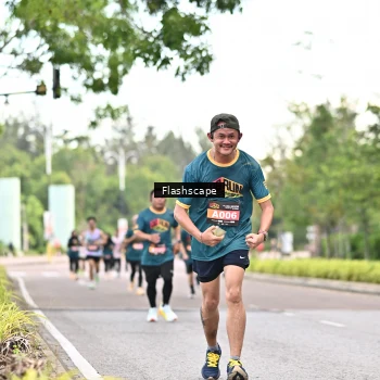 Runner Photo 1765772