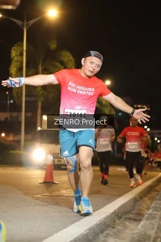 Runner Photo 1765851