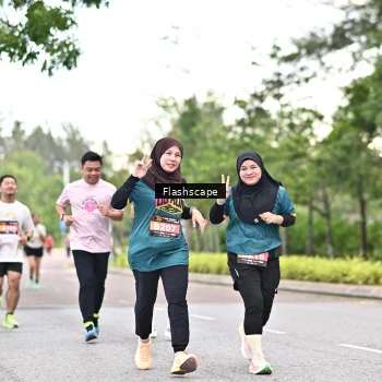 Runner Photo 1765950