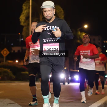 Runner Photo 1766102