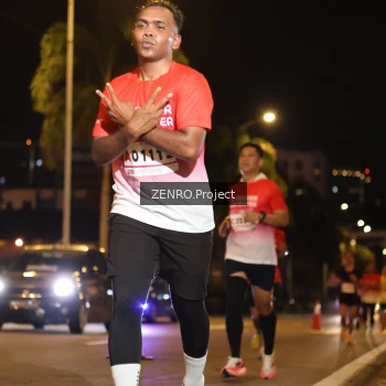 Runner Photo 1766123