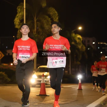 Runner Photo 1766184