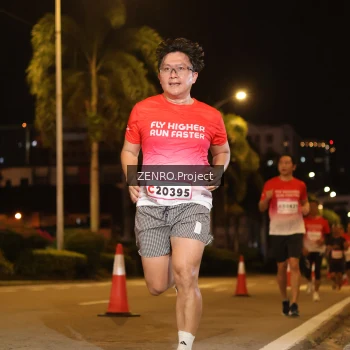 Runner Photo 1766214