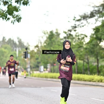 Runner Photo 1766226