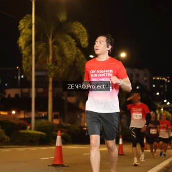 Runner Photo 1766247