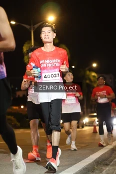 Runner Photo 1766369