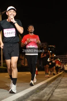 Runner Photo 1766510
