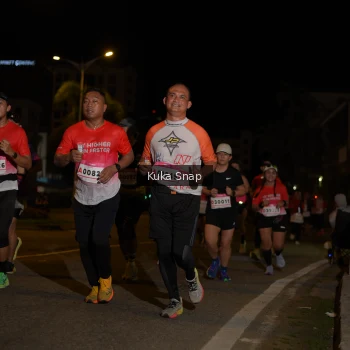 Runner Photo 1766647