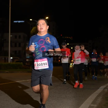 Runner Photo 1766740