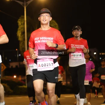 Runner Photo 1766780