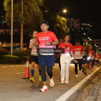 Runner Photo 1767010