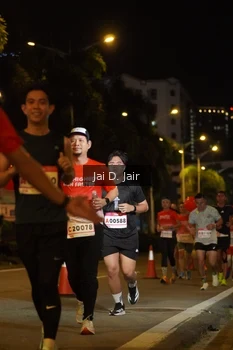 Runner Photo 1767352