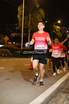 Runner Photo 1767514