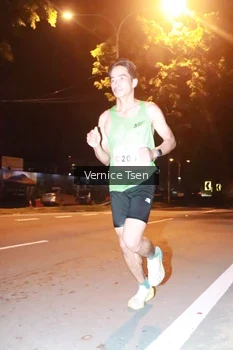 Runner Photo 1767792