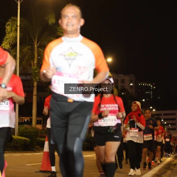 Runner Photo 1768677