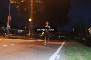 Runner Photo 1768695