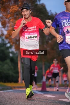 Runner Photo 1768728