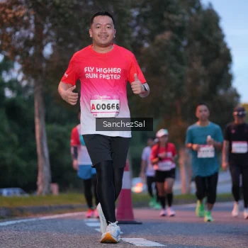 Runner Photo 1768986