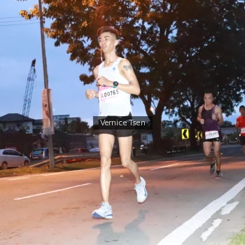 Runner Photo 1769800