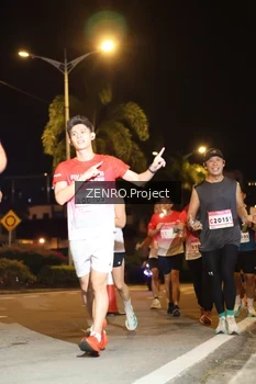 Runner Photo 1770018