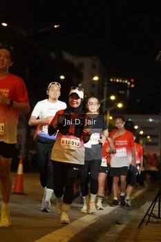 Runner Photo 1770038