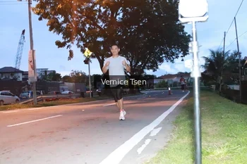 Runner Photo 1770090