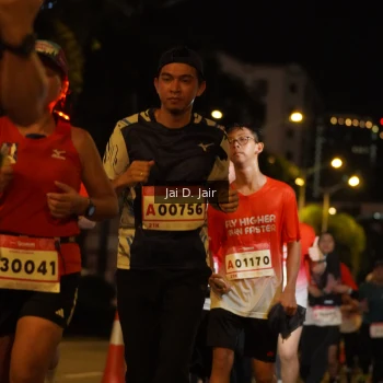 Runner Photo 1770116