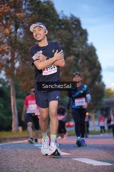 Runner Photo 1770130