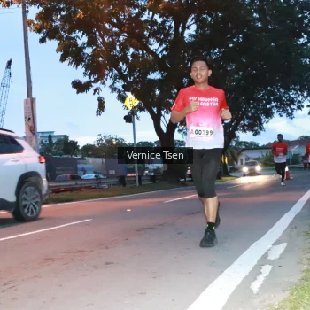 Runner Photo 1770313