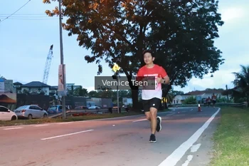 Runner Photo 1770635
