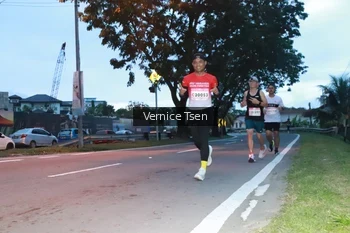 Runner Photo 1770652