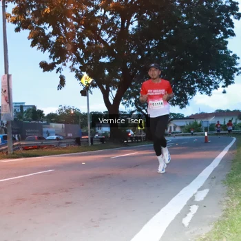 Runner Photo 1770665