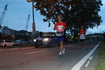Runner Photo 1770679